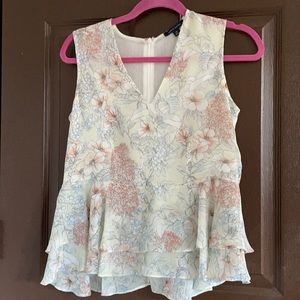 Tommy Hilfiger flower girly blouse size small